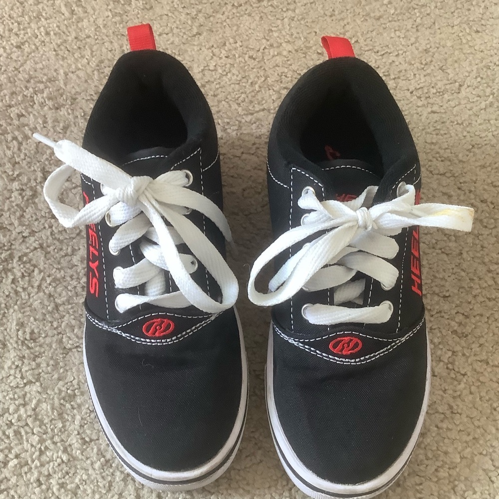 Heelys Kids Black and Red Sneakers